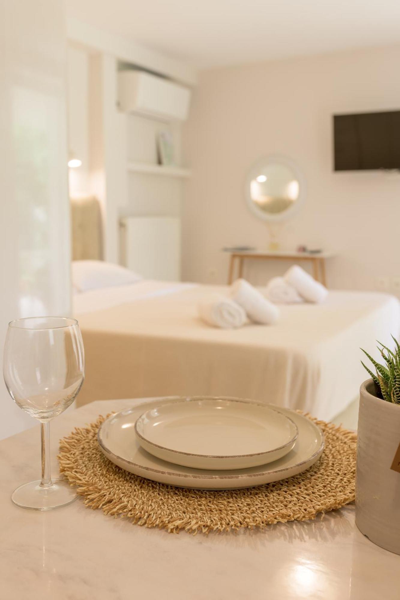 Cactus - Blooming Garden Apartments Kalamata Exterior foto